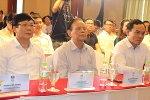 Phó Thủ tướng Chính phủ Trần Lưu Quang tham dự phiên bế mạc Diễn đàn báo chí toàn quốc chiều 16-3