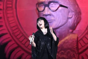 Ca sĩ Cẩm Vân: Tôi học nhiều điều từ nhạc Trịnh