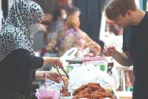 Một quầy thực phẩm Halal tại Bangkok, Thái Lan. Ảnh: BANGKOK POST