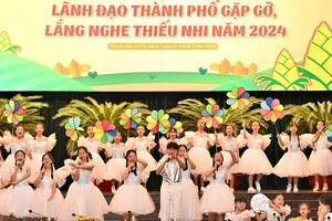 Lãnh đạo TPHCM gặp gỡ, lắng nghe thiếu nhi