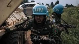 Binh sĩ thuộc Phái bộ Gìn giữ hòa bình LHQ tại CHDC Congo (MONUSCO) tuần tra tại Dhedja, CHDC Congo. Ảnh (tư liệu): AFP/TTXVN