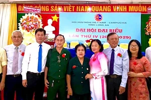 Chuyển giao khoa học - kỹ thuật và con giống cho thanh niên Vương quốc Campuchia