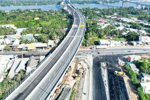 Thủ tướng chỉ đạo phấn đấu hết năm 2025, cơ bản hoàn thành 600km đường cao tốc vùng ĐBSCL