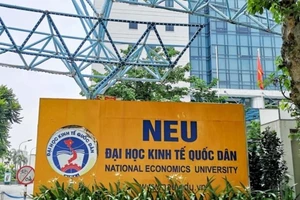 Chuyển Trường Đại học Kinh tế quốc dân thành Đại học Kinh tế quốc dân