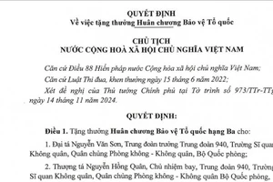 Tặng Huân chương Bảo vệ Tổ quốc cho 2 phi công vụ máy bay Yak-130 rơi