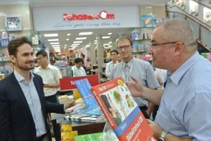 Khai trương gian hàng sách tiếng Đức lần đầu tiên tại Việt Nam