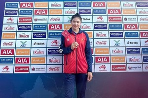 Vietnamese canoeist wins gold medal at Asian championships