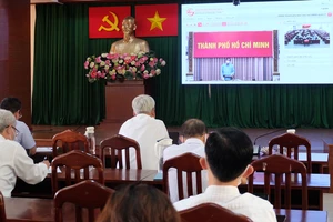 Chủ tịch UBND TPHCM Phan Văn Mãi phát biểu chỉ đạo tại buổi làm việc. Ảnh: THU HƯỜNG