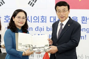 Đẩy mạnh hợp tác xúc tiến du lịch TPHCM – TP Incheon