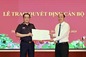 Đồng chí Nguyễn Hoàng Tuấn làm Bí thư Đảng ủy Cục Hải quan TPHCM