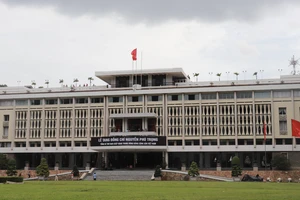 TPHCM bố trí 2 điểm giữ xe miễn phí phục vụ các cơ quan, đơn vị, người dân đến viếng Tổng Bí thư Nguyễn Phú Trọng
