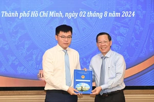 Ông Trương Minh Huy Vũ làm Viện trưởng Viện Nghiên cứu Phát triển TPHCM