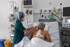 Bệnh nhân đang được điều trị tích cực tại khoa Phẫu thuật tim Bệnh viện Nhân dân Gia Định