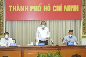 Phó Thủ tướng Thường trực Trương Hòa Bình: Thực hiện quyết liệt các giải pháp để cuối tháng 7, dịch Covid-19 ở TPHCM phải giảm sâu