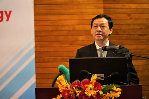 TS-BS Nguyễn Tri Thức phát biểu tại hội nghị