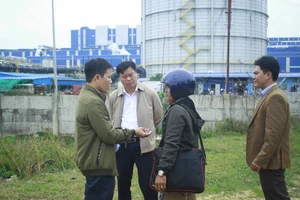 Cục Bảo vệ môi trường đi thực tế dân cư xung quanh nhà máy Hòa Phát Dung Quất