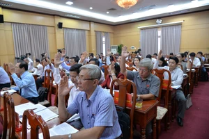 Miễn nhiệm chức vụ Chủ tịch UBND tỉnh Quảng Ngãi đối với ông Trần Ngọc Căng