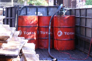 Quảng Ngãi: Công an triệt phá đường dây làm dầu Diezel giả