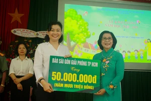Khoảng 2 tỷ đồng hỗ trợ Trung tâm Nuôi dạy trẻ khuyết tật Võ Hồng Sơn 