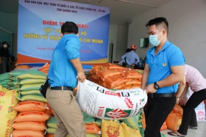 Quảng Ngãi hỗ trợ 8 tỷ cho người dân TPHCM, Bình Dương, Đồng Nai gặp khó khăn do dịch Covid-19