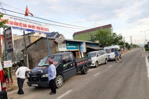 Quảng Ngãi: Huy động đội xe tình nguyện đưa người hoàn thành cách ly về nhà