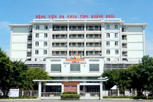 Chủ tịch UBND tỉnh Quảng Ngãi yêu cầu kiểm tra hoạt động dịch vụ xe cứu thương bên ngoài bệnh viện