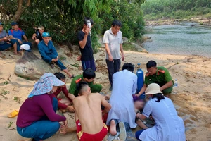Quảng Ngãi: Một thanh niên bị chuột rút khi bơi giữa sông dẫn đến tử vong