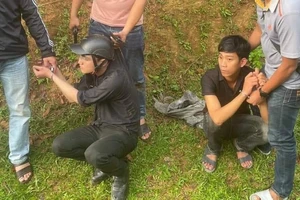Quảng Ngãi: Bắt 2 thanh niên bắn 2 công nhân đang làm việc