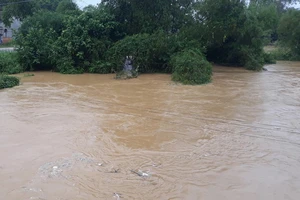 Quảng Ngãi công bố tình huống khẩn cấp thiên tai trên 2 nhánh sông Phước Giang