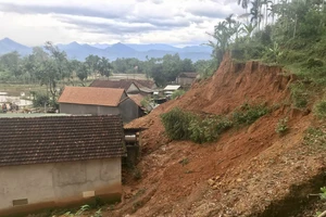 Quảng Ngãi: 14 tỷ đồng khắc phục sạt lở núi Van Cà Vãi