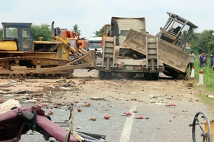 Tai nạn giao thông kinh hoàng tại Bình Định: Nhân chứng hiện trường kể lại vụ việc