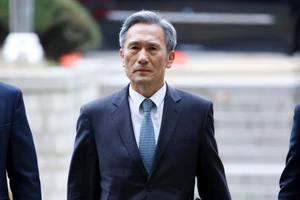 Cựu Bộ trưởng Quốc phòng Hàn Quốc bị bắt