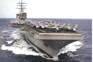 Tàu sân bay USS Ronald Reagan tham gia cuộc tập trận chung. Ảnh: Reddit