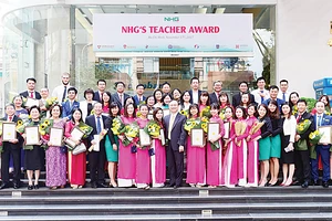 Tập đoàn Nguyễn Hoàng tuyên dương các thầy cô giáo nhân dịp 20-11