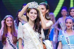 Liên Phương đoạt ngôi vị Á hậu 1 cuộc thi Hoa hậu Đại sứ Du lịch Thế giới
