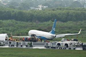 Máy bay Trung Quốc chở 165 người trượt đường băng khi hạ cánh ở Philippines