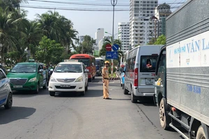 Giải quyết tình trạng kẹt xe ở Nha Trang