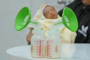 Sữa mẹ hiến tặng được sàng lọc nghiêm ngặt nhằm đảm bảo nguồn sữa mẹ an toàn tuyệt đối