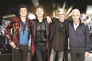 Rolling Stones lên lịch mới cho chuyến lưu diễn