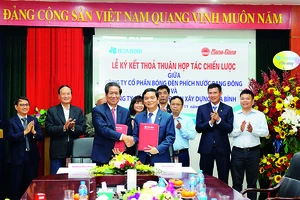 Hòa Bình và Rạng Đông ký kết hợp tác chiến lược