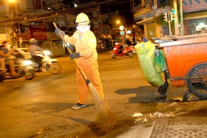 Cần cải thiện lương công nhân vệ sinh môi trường 