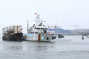Tàu 277, Vùng 2 Hải quân cứu kéo tàu cá bị nạn về đến Vũng Tàu