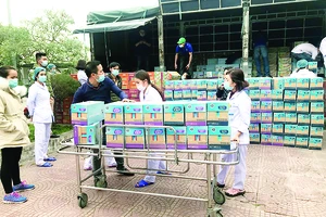 Sữa Cô Gái Hà Lan và Yomost tặng Quảng Ninh nguồn dinh dưỡng yêu thương 