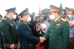 Giao lưu hữu nghị quốc phòng biên giới Việt Nam - Trung Quốc