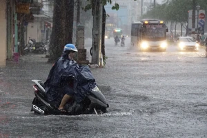 TPHCM gia tăng mưa cực đoan: Cần giải pháp tổng thể giảm thiểu thiệt hại 