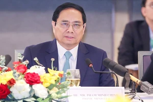 Thủ tướng Phạm Minh Chính khẳng định mong muốn nhà đầu tư tiếp tục đồng hành cùng Việt Nam vượt qua khó khăn