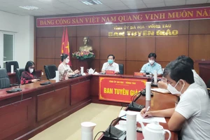 Quang cảnh buổi họp báo tối 21-9 tại điểm cầu Ban Tuyên giáo Tỉnh ủy Bà Rịa - Vũng Tàu