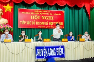 Phó Thủ tướng Thường trực Phạm Bình Minh: Không chủ quan, lơ là trong kiểm soát dịch bệnh