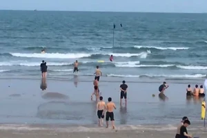 2 thanh niên bị lọt ao xoáy khi tắm biển ở Vũng Tàu