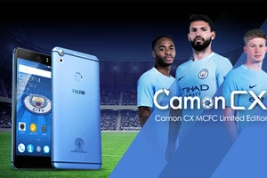 Chiếc điện thoại Camon CX phiên bản giới hạn Manchester City